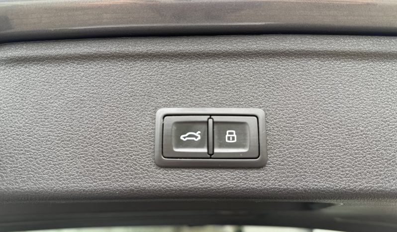 Audi A4 Avant 2.0TDI quattro 3x S-line S-tonic*ACC*Spurh.*Totw.*Anhängerk.*Premium voll